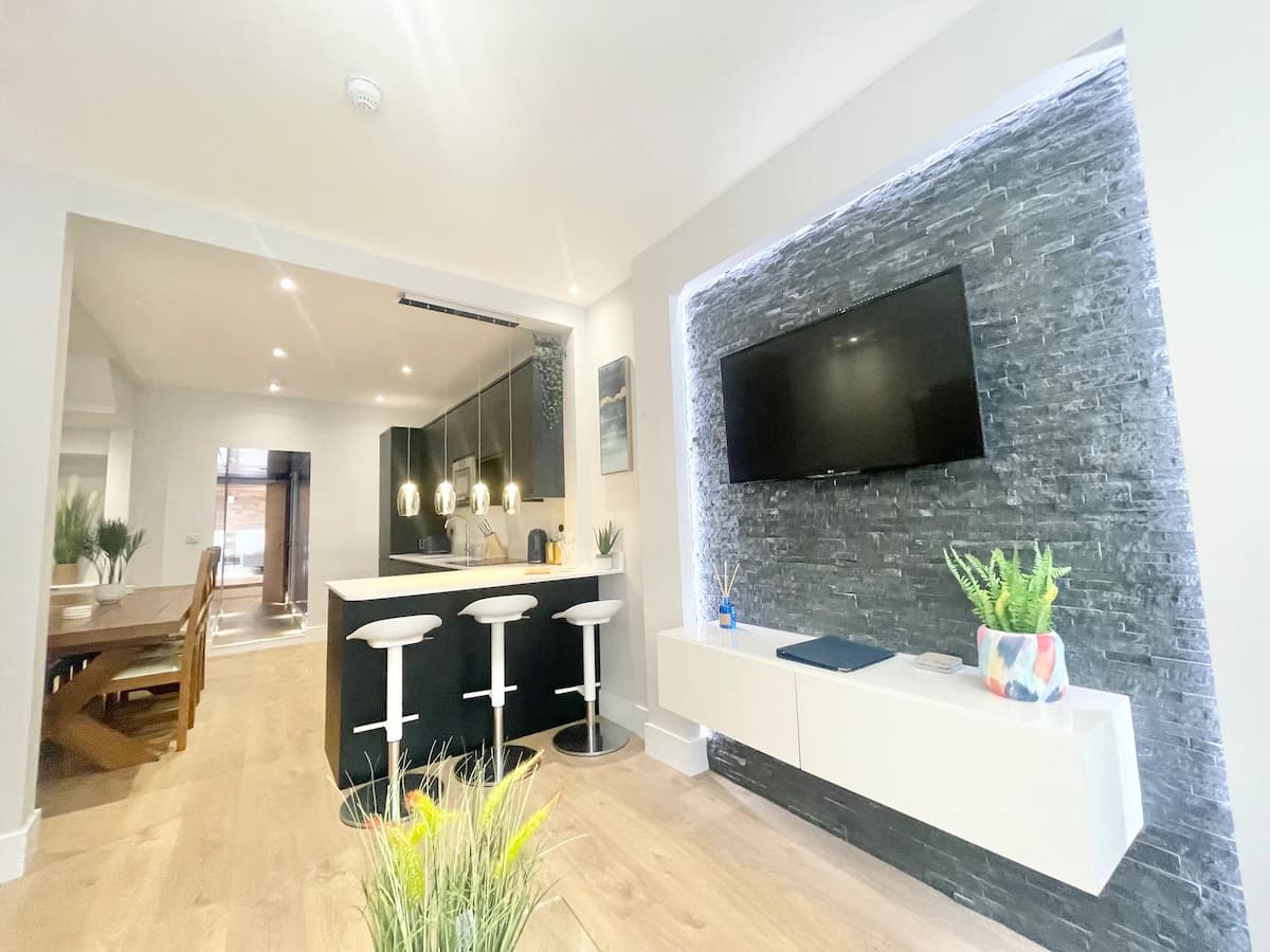 The Cloud9 Apartment