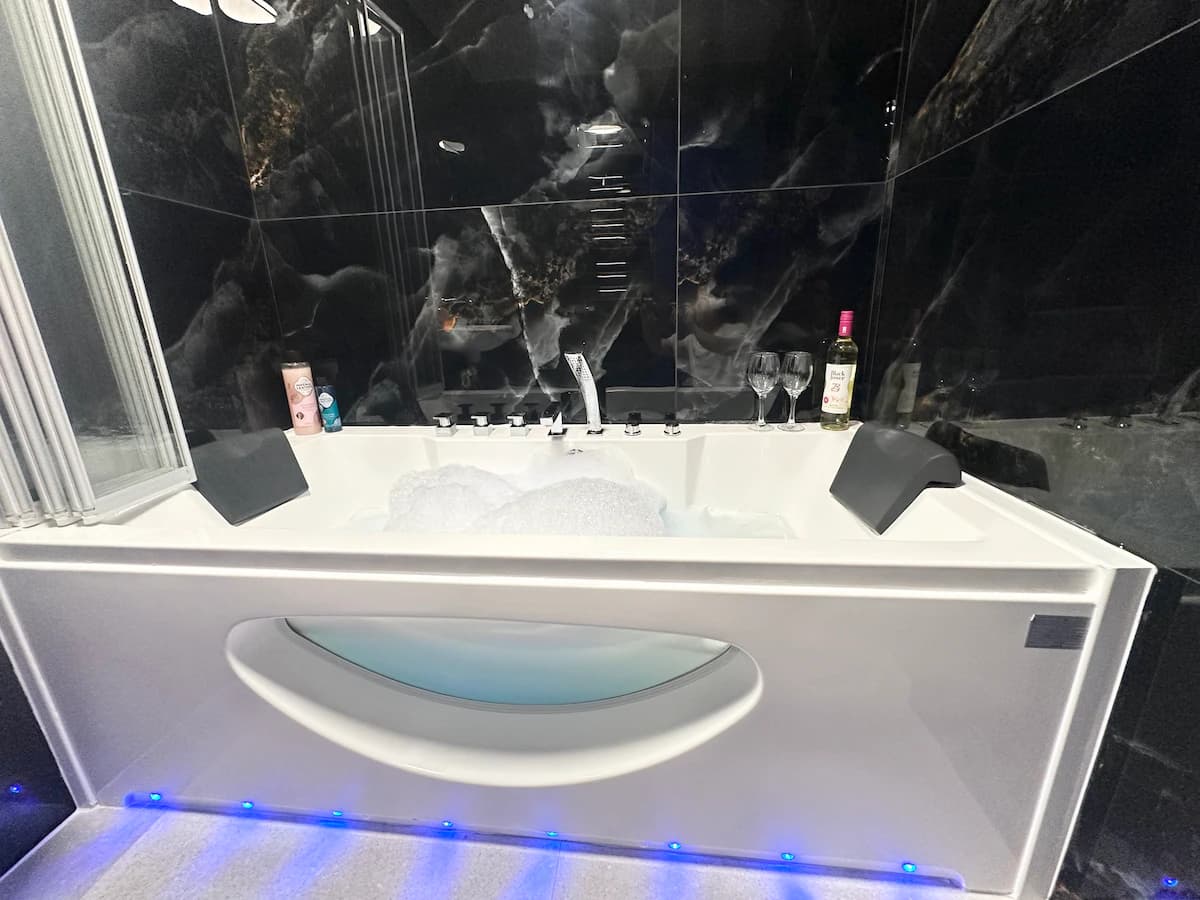 Scrabble Suite, The Board Games Apartments - Image 4