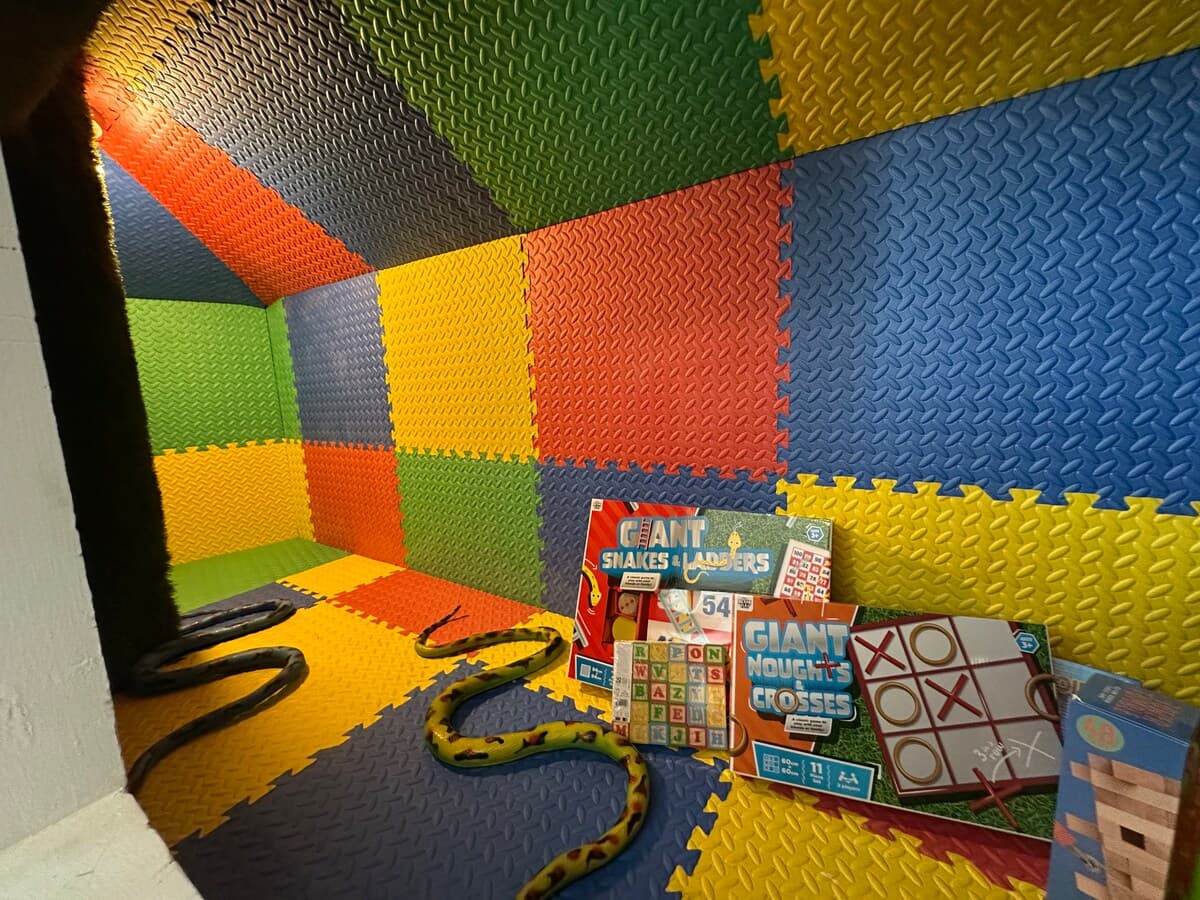 Scrabble Suite, The Board Games Apartments - Image 5