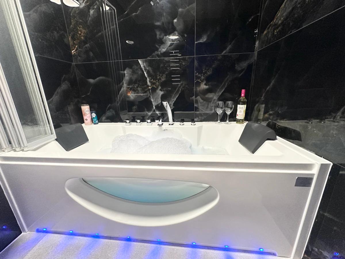 Scrabble Suite, The Board Games Apartments - Image 4