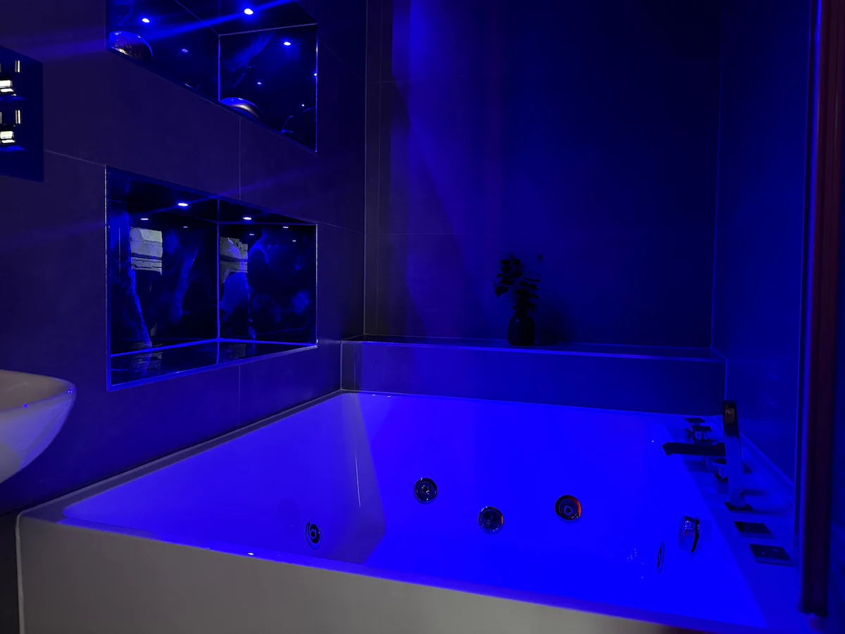 Battleship Suite, The Board Games Apartments - Image 4